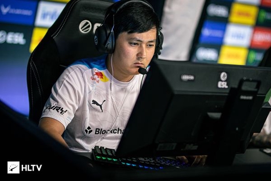 MOBA游戏决胜巅峰国服公测用户突破15亿