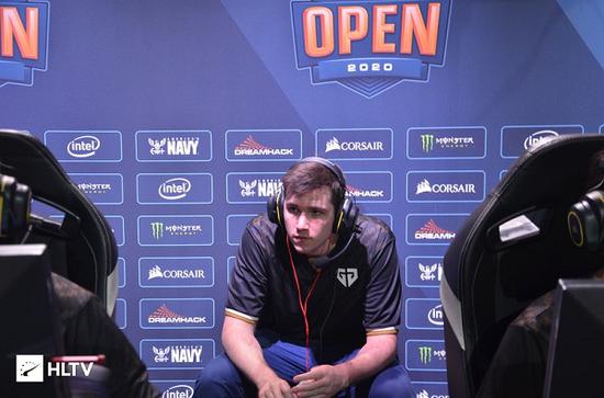 蔡徐坤成为绝地求生全球代言人引发热议